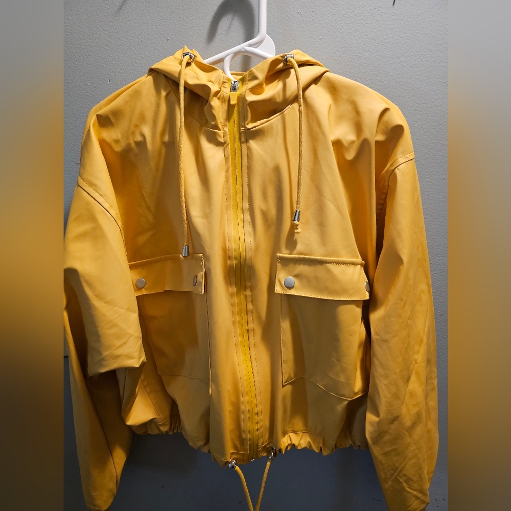 Black Label C’est Toi Yellow Jacket Women’s Size Large 100% Elastane